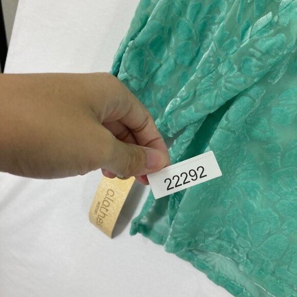 NWT Vintage C.l.o.t.h.e.s size 1X Kelly Green Floral Velvet Burn-out Button Down - Picture 11 of 11
